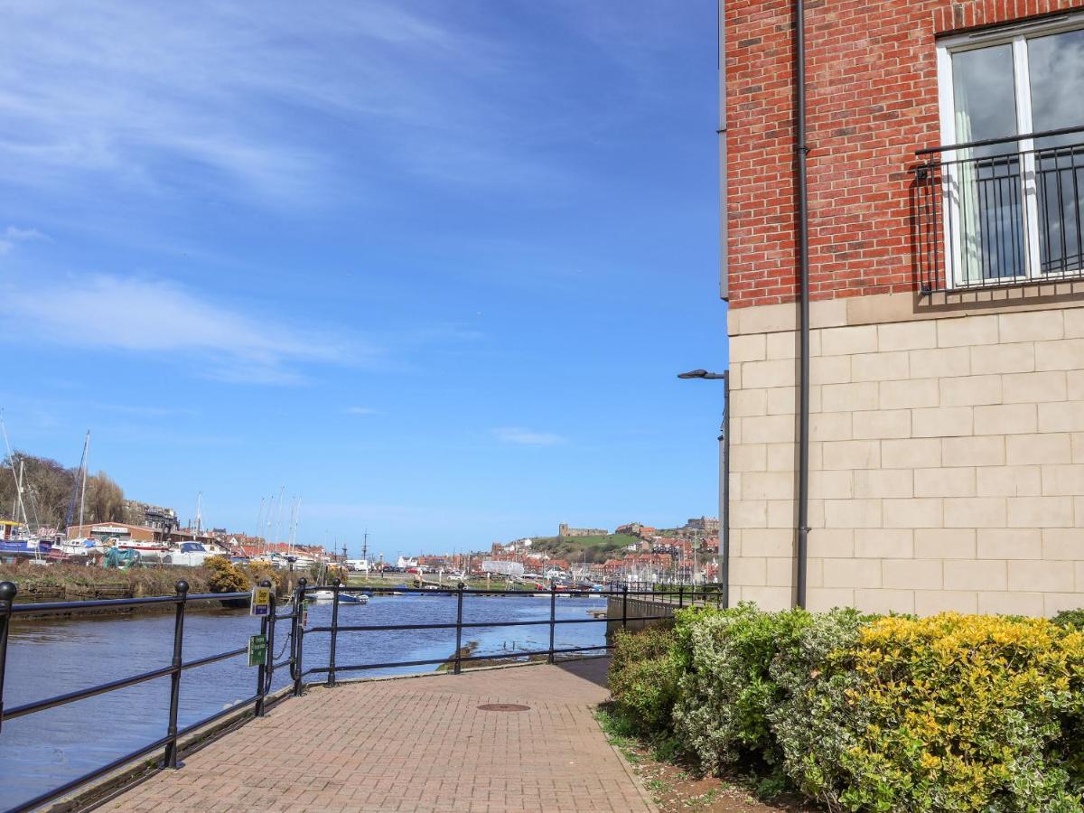 Sandy Bottoms Whitby Exterior foto
